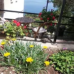 Matana Guest house Sobra