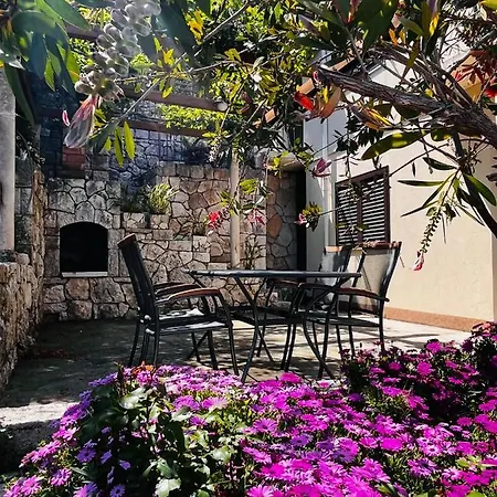 Guest house Matana Sobra